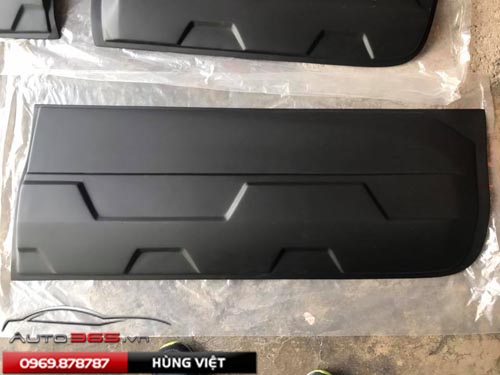 Ốp viền hông 4 cánh cửa mẫu K-sport cho ranger